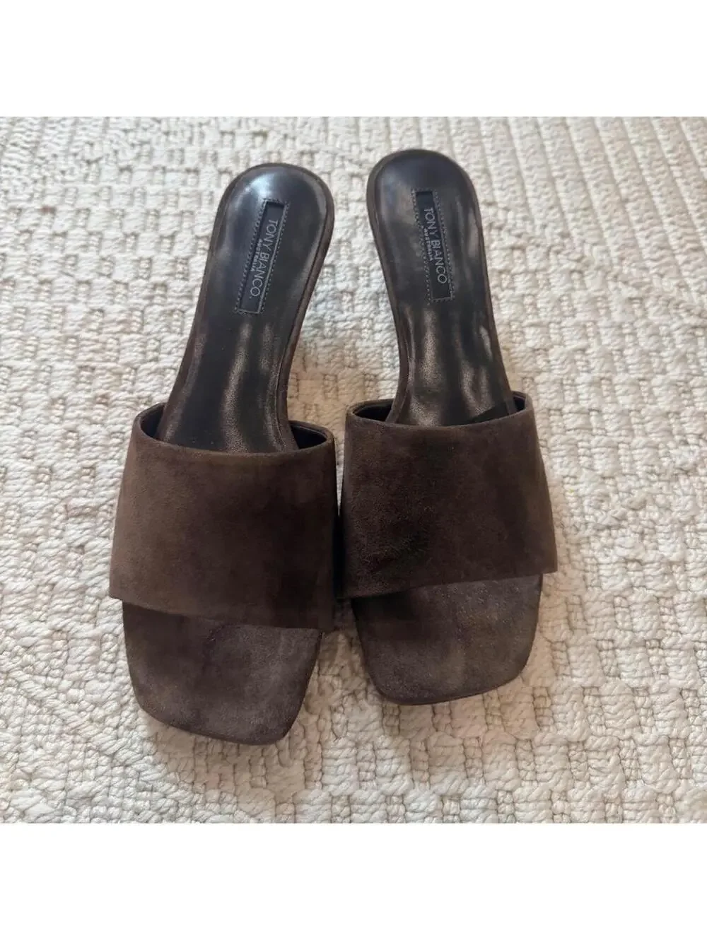 Tony Bianco size retail